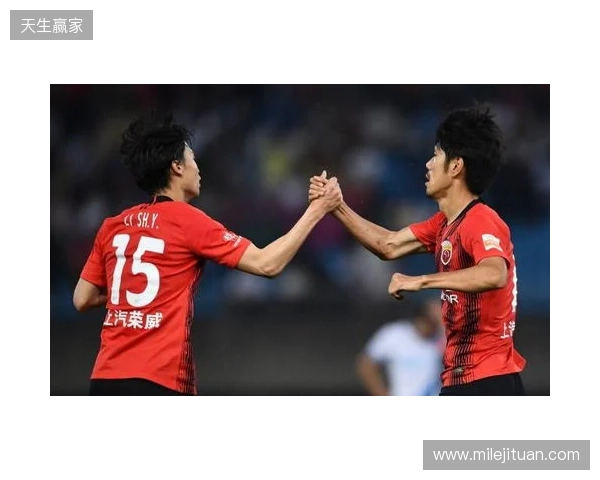 半场-玉昆暂3-0泰山 奥斯卡双响卡约闪击克雷桑中框+失误被断